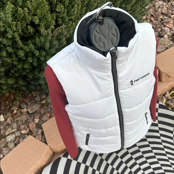 Free Country white-thick Puffer Vest with pockets-size Small-brand new/neverUsed - Picture 15 of 17